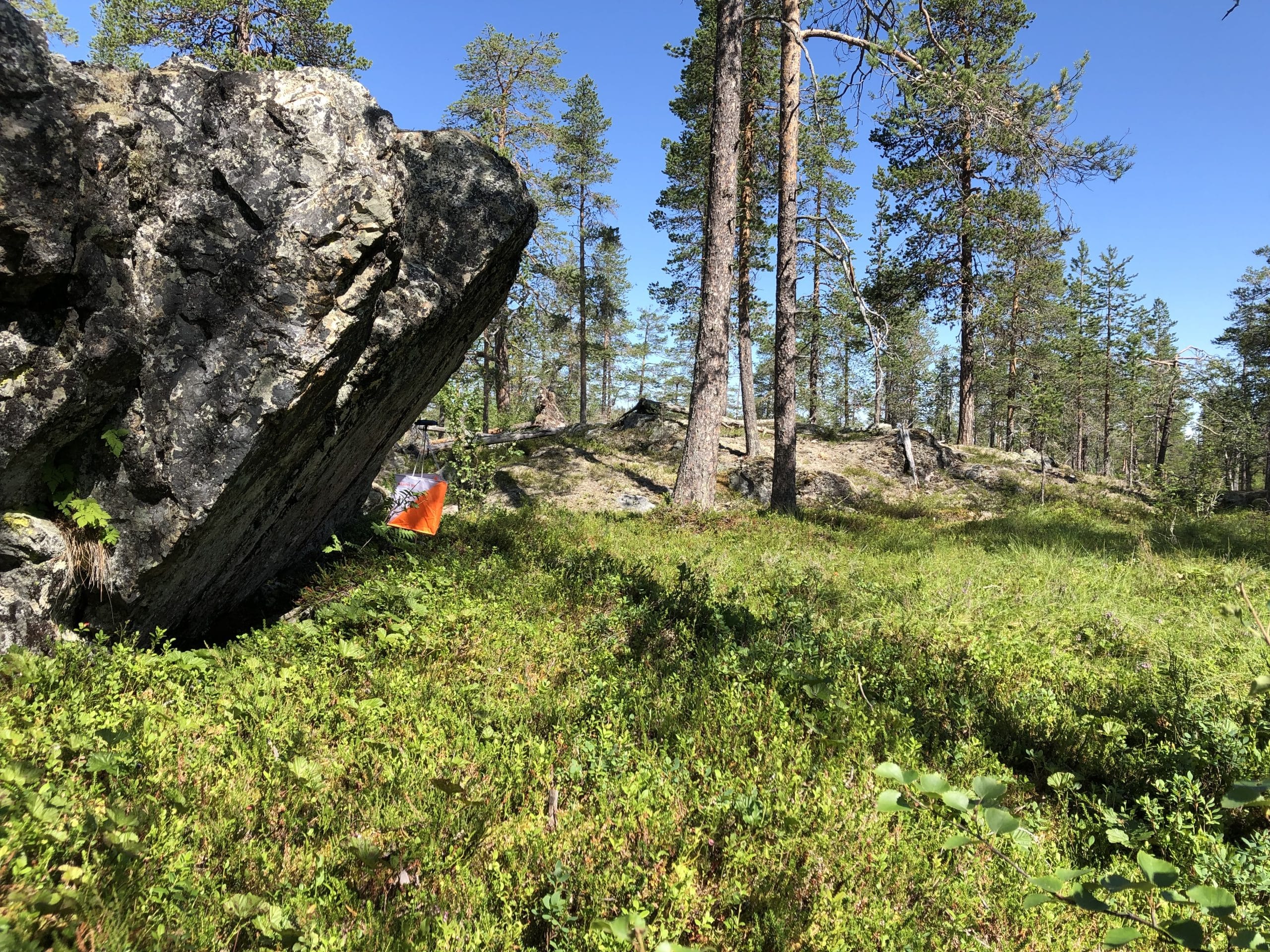 Orienteering control by a cliff